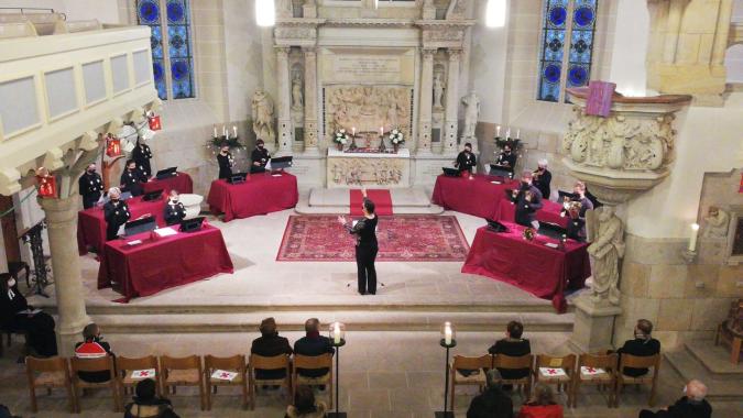 Gottesdienst in Bad Schandau mit dem Handglockenchor.
