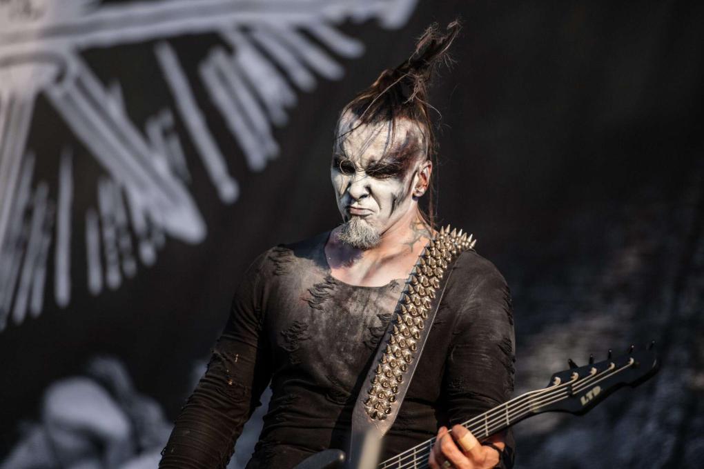 Wacken Festival 2018: Heavy Metal Gitarrist auf der Bühne