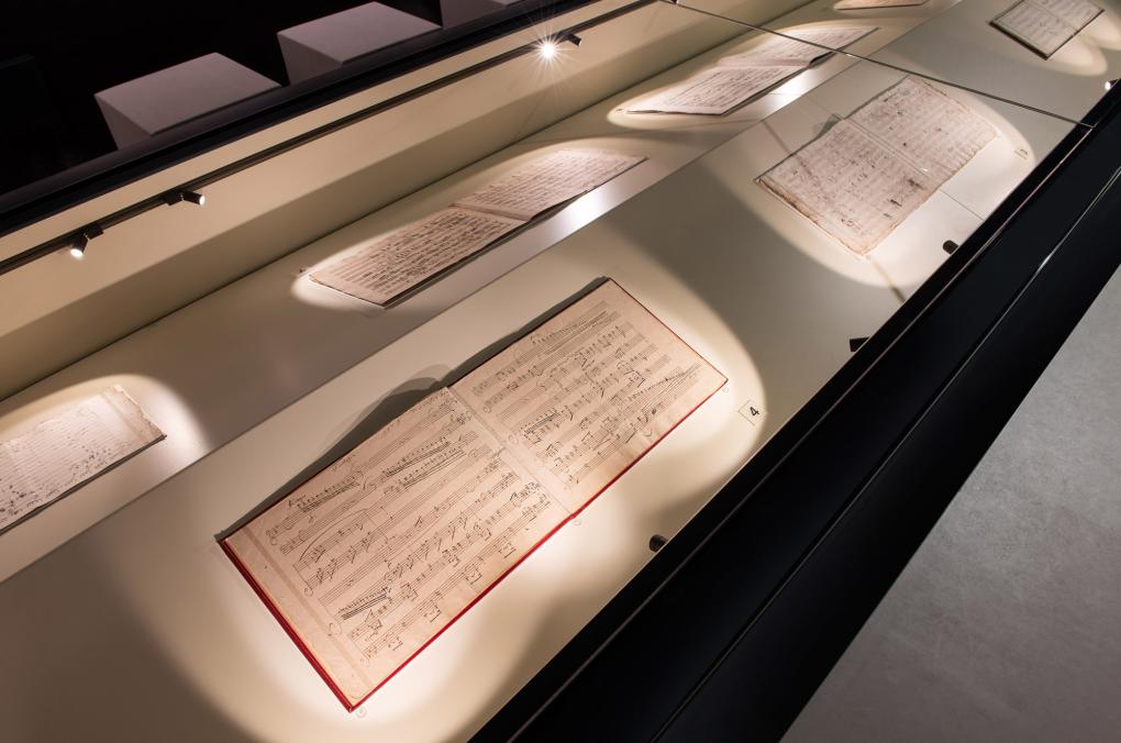 Beethoven-Autographen im Ausstellungsraum