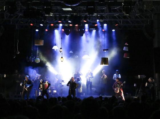 Abbildung: Konzert der Band 17 Hippies