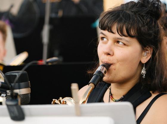 Saxophonistin im Bujazzo