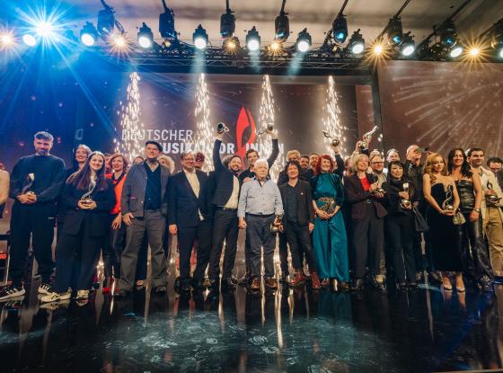 Gruppenbild der Gewinner des Deutschen Musikautor:innenpreises